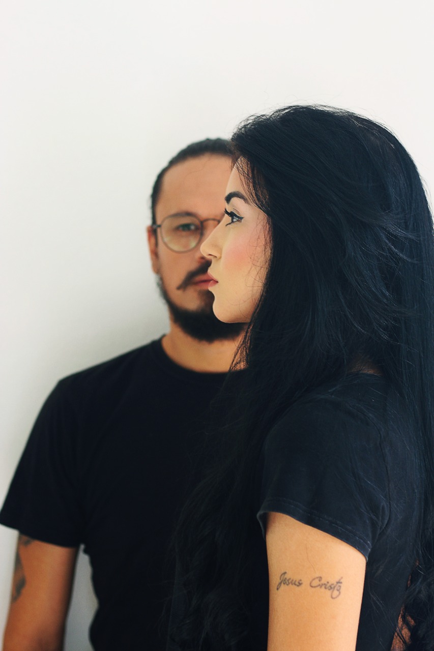 2Sons lança “Enche-Me de Ti”, segundo single do duo composto por Nicolle e Arthur de Jesus