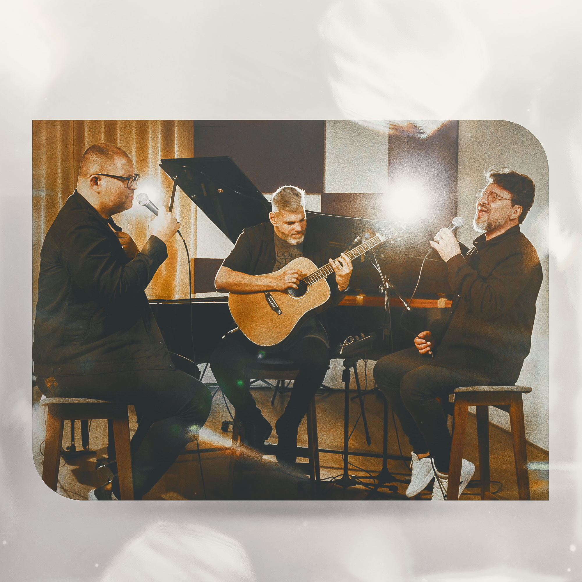 Adelso Freire collab Lincoln Baena cantam “Vim Para Adorar-te”