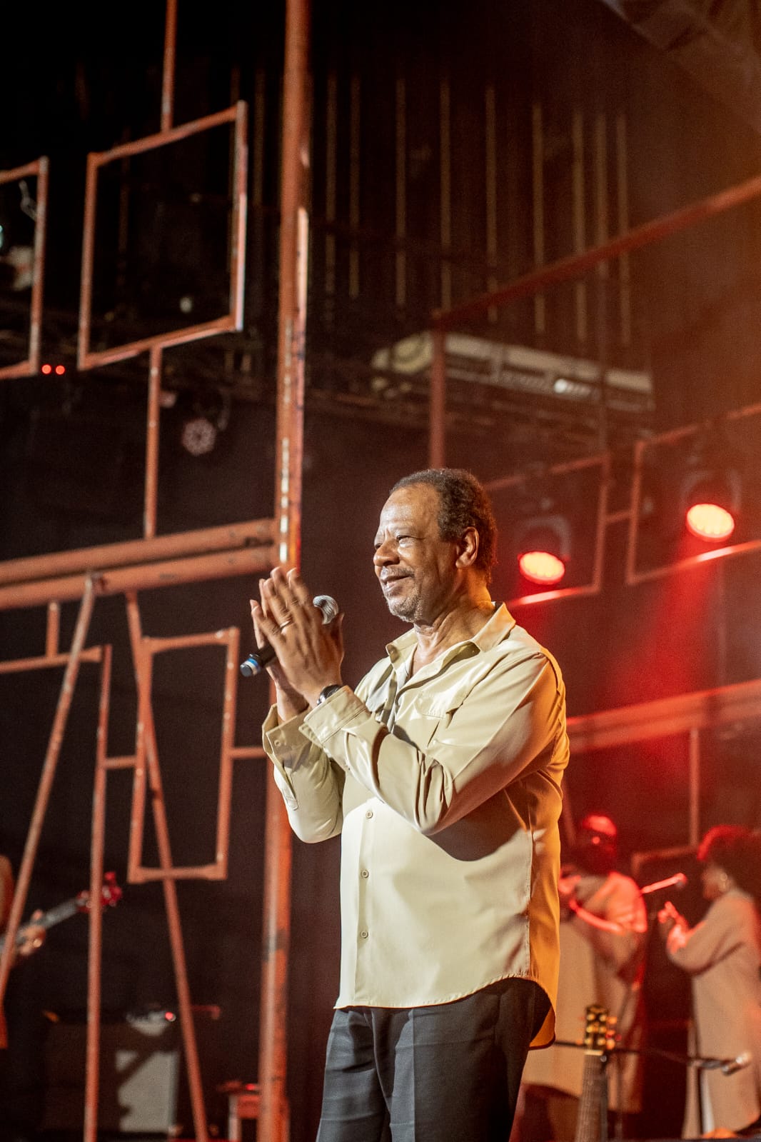 Adhemar de Campos lança nova versão do belíssimo clássico “Ele é Exaltado”