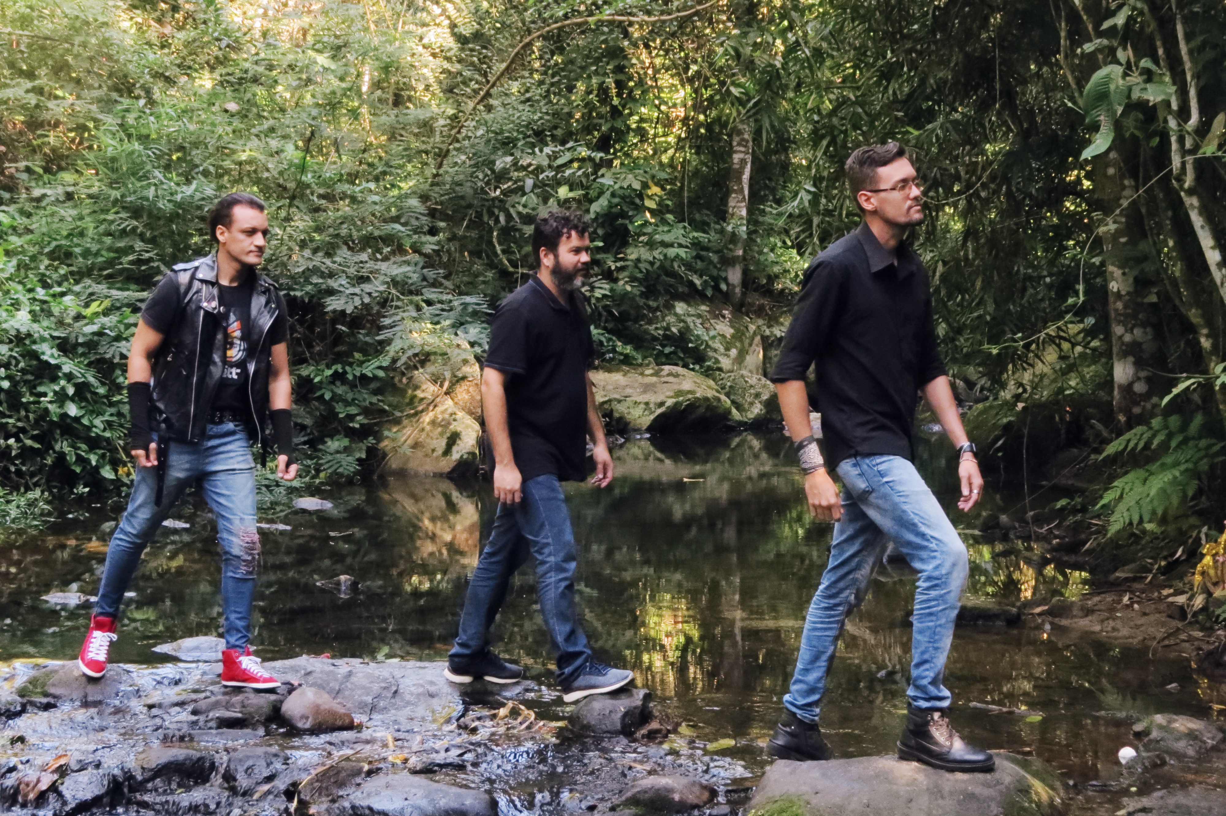 Banda Sett lança novo single “Eterno Deus” em áudio e vídeo