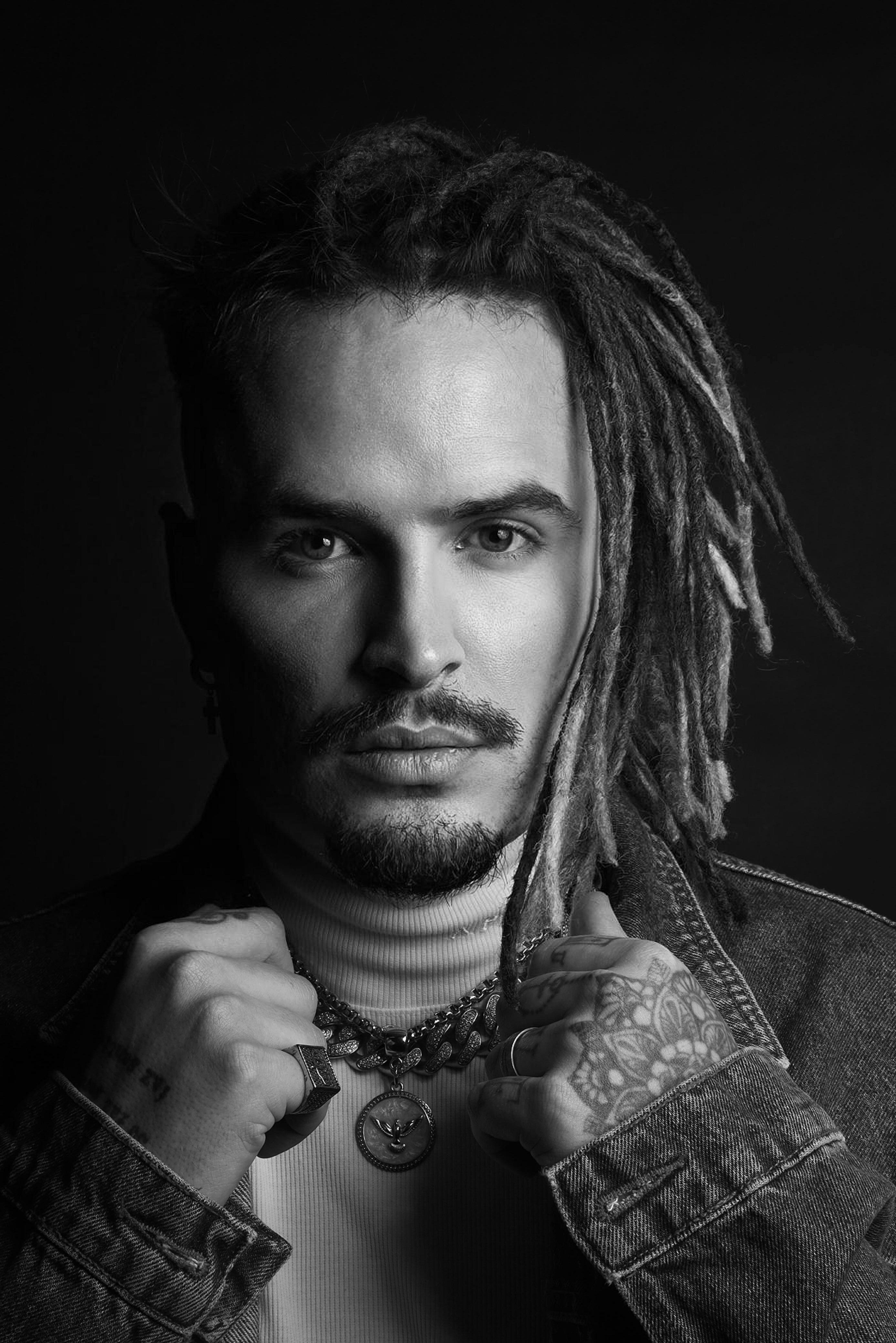 CAIQ lança Quem Nunca?, seu segundo single pela AHSA Music