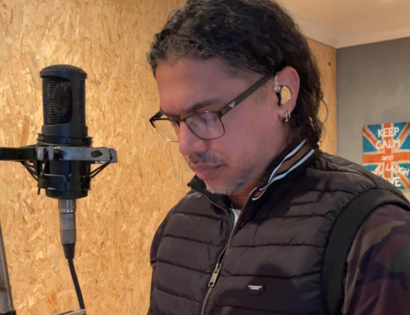 Cantor Francis Santos lança o single “Rei dos Reis”, inspirado nos relados do Antigo Testamento