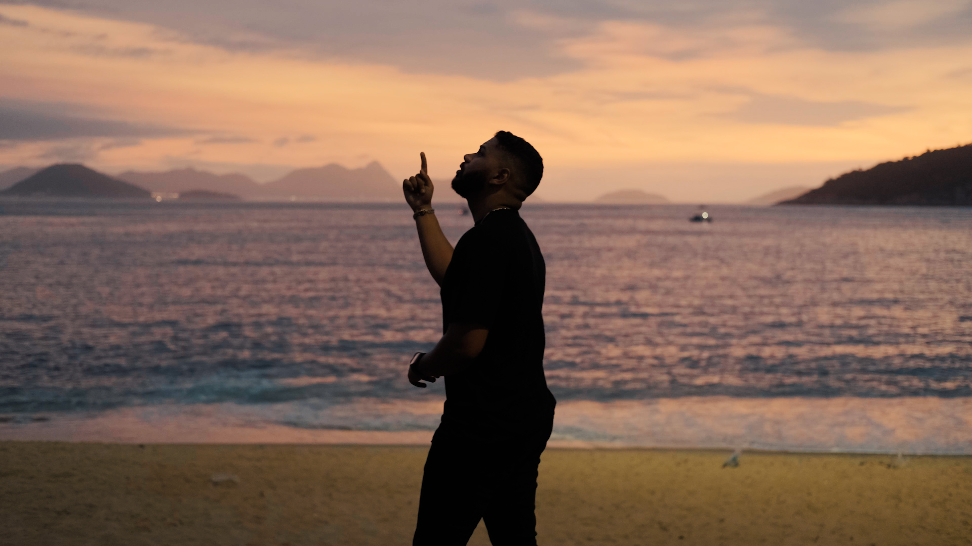 Com bela interpretação, Allan Tomaz declara um “Novo Sol” sobre a sua vida