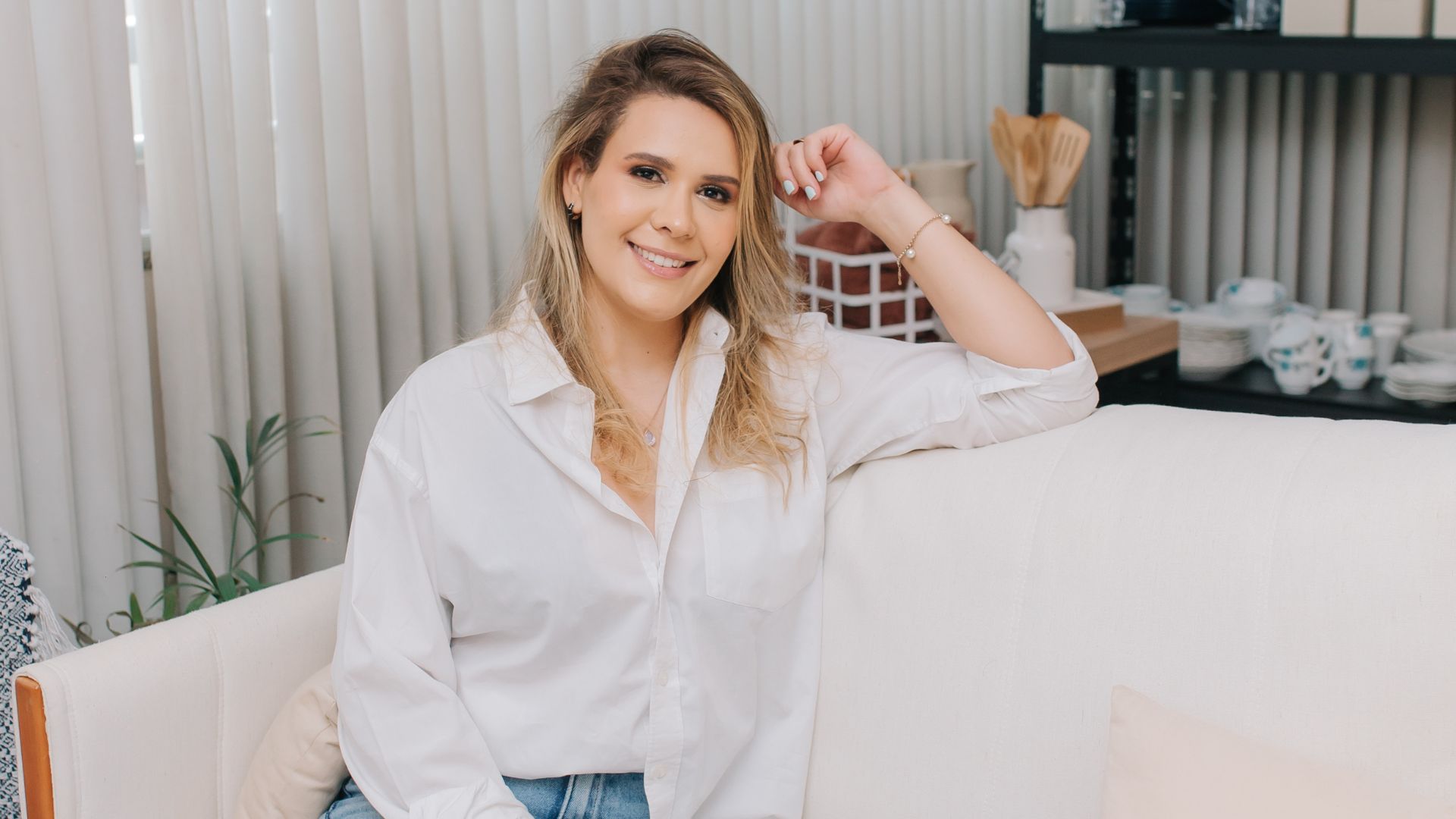 Dani Lôbo lança a canção “É Assim Que Tem Que Ser”