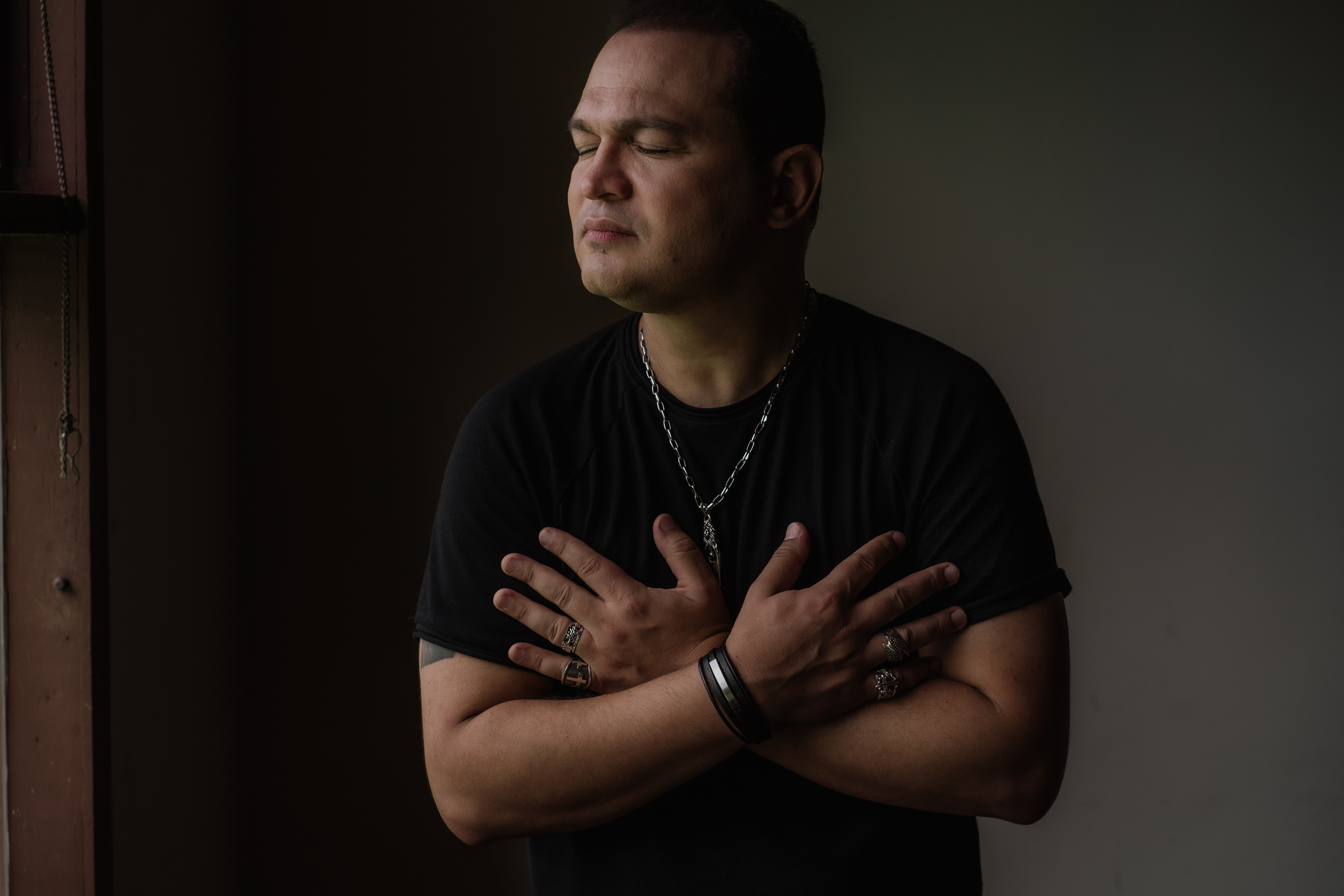 Davi Sacer lança single e videoclipe da canção “Tudo Podes” – Uma mensagem de confiança no Deus que