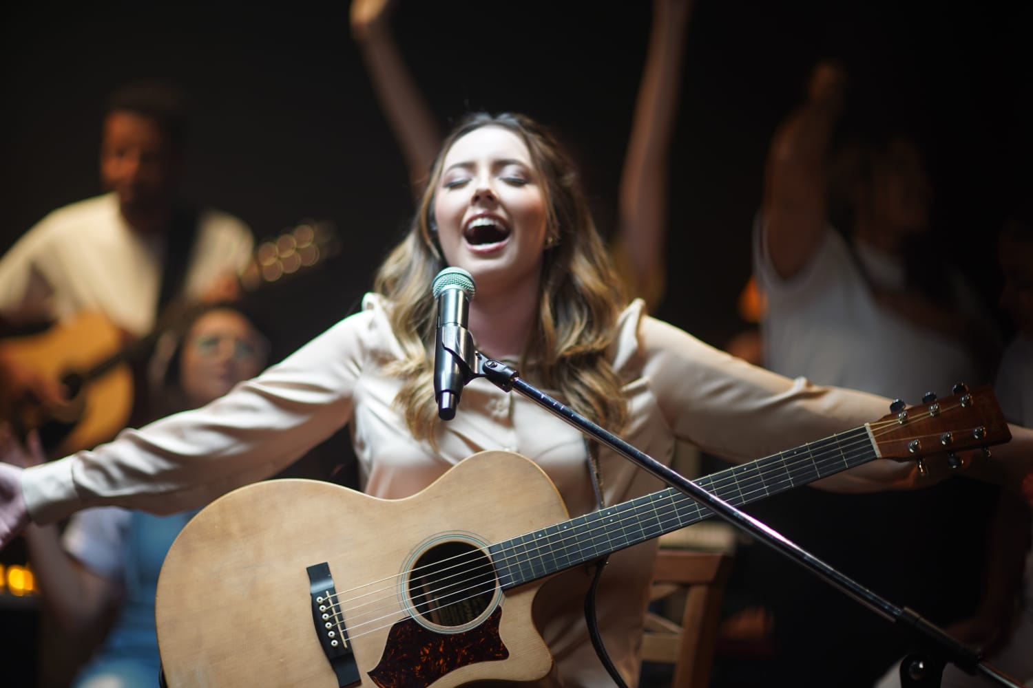 Esther Marcos apresenta o “Melhor Amigo”, uma canção que vai emocionar e abençoar a todos