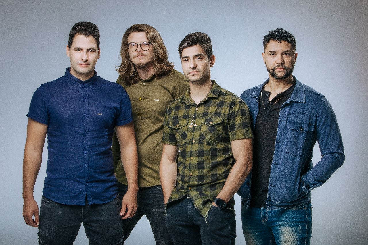 No ritmo do rock gospel, a banda Superabundante lança a canção “Basta”