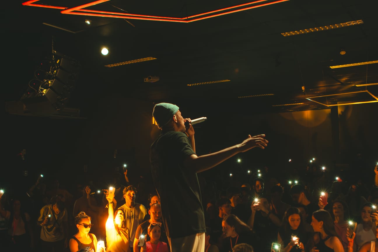 O cantor 2metro fala sobre a alegria ao cumprir a sua agenda em fevereiro