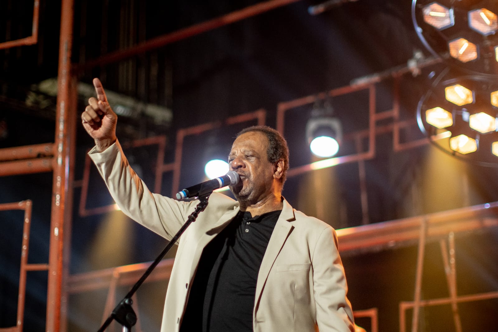 “Pela Fé” dá continuidade ao projeto “70 Anos de Adhemar de Campos”