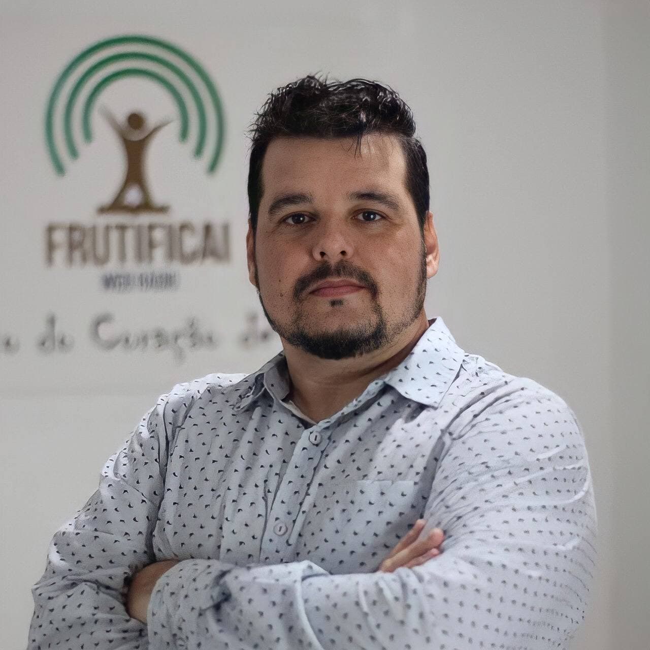 Radialista cria projeto que oportuniza visibilidade a cantores cristãos independentes