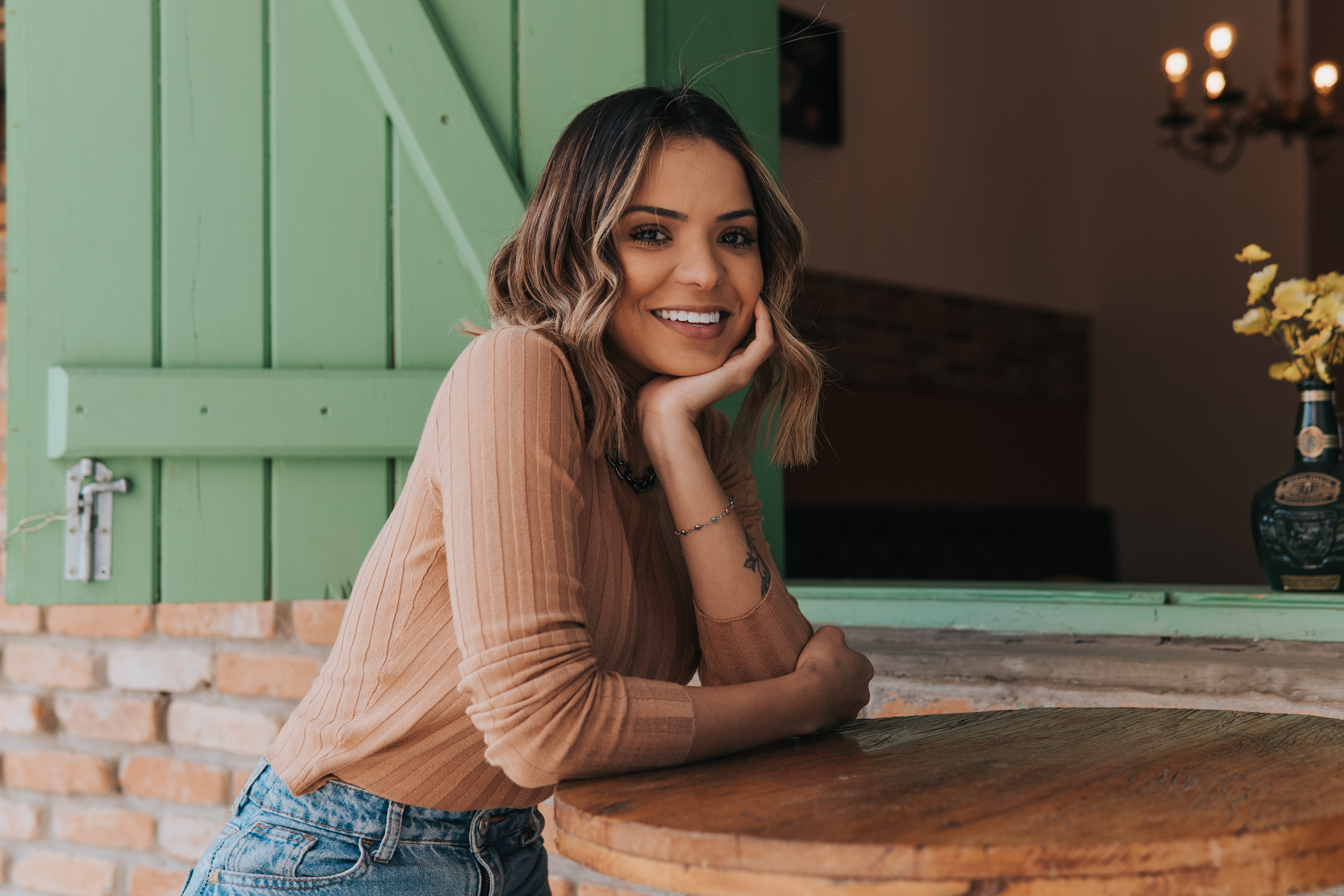 Rhay Campos lança “Sobre as Águas” – Uma mensagem de fé e esperança