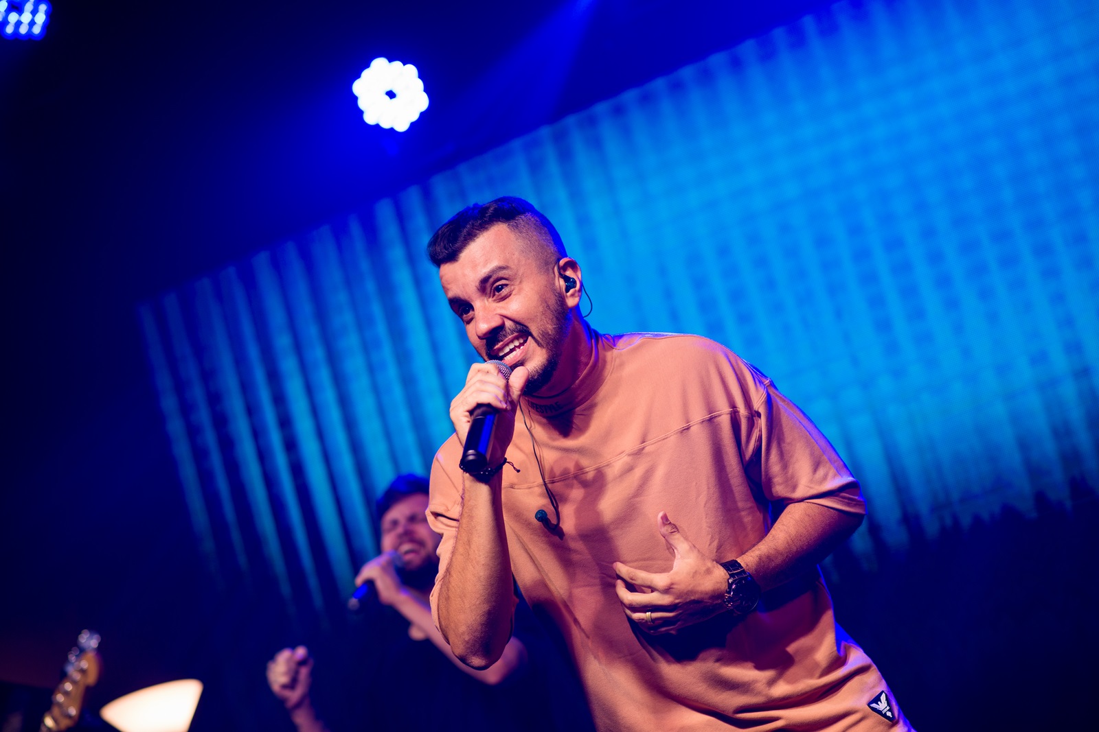 Stéfanno Dias lança “Nada Me Afasta de Ti” e destaca o poder do devocional diário