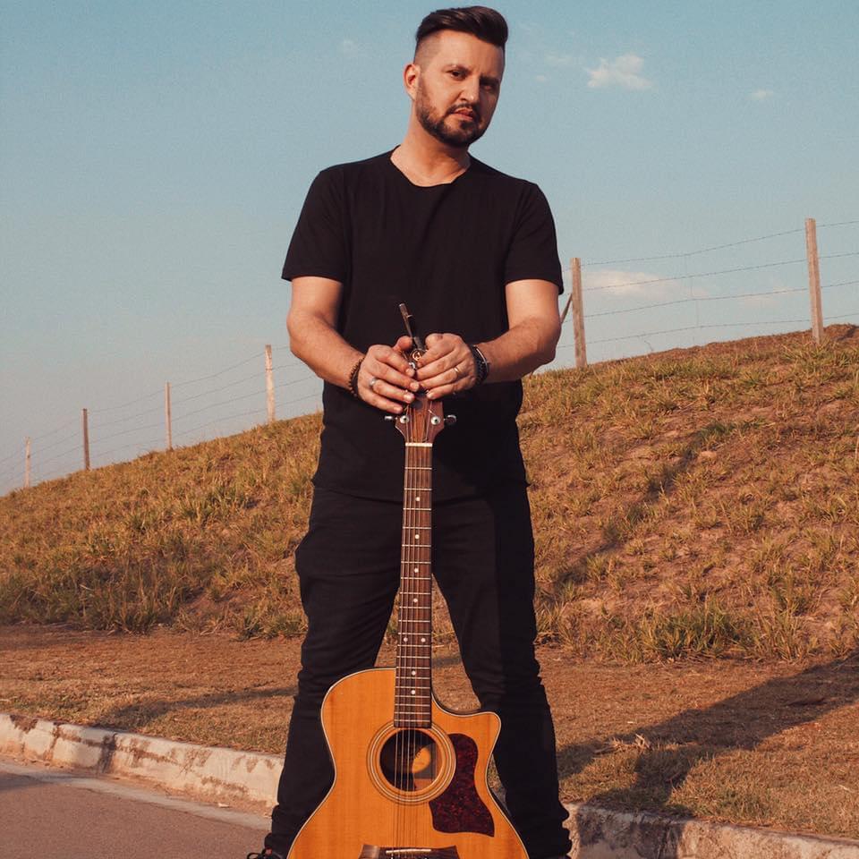 “Te Amo Espírito Santo” a nova canção de William Santos