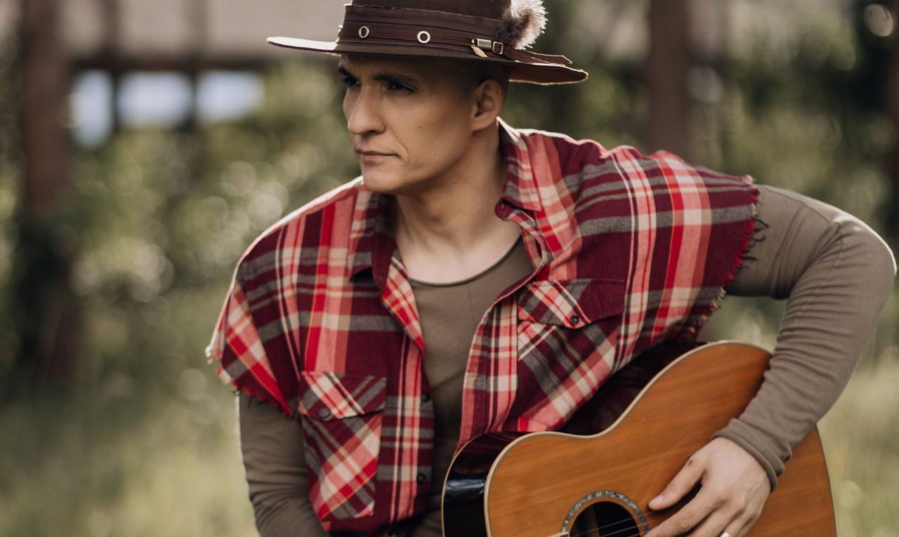 “Você precisa é de Deus”, uma canção de Guilherme Franco para o seu coração