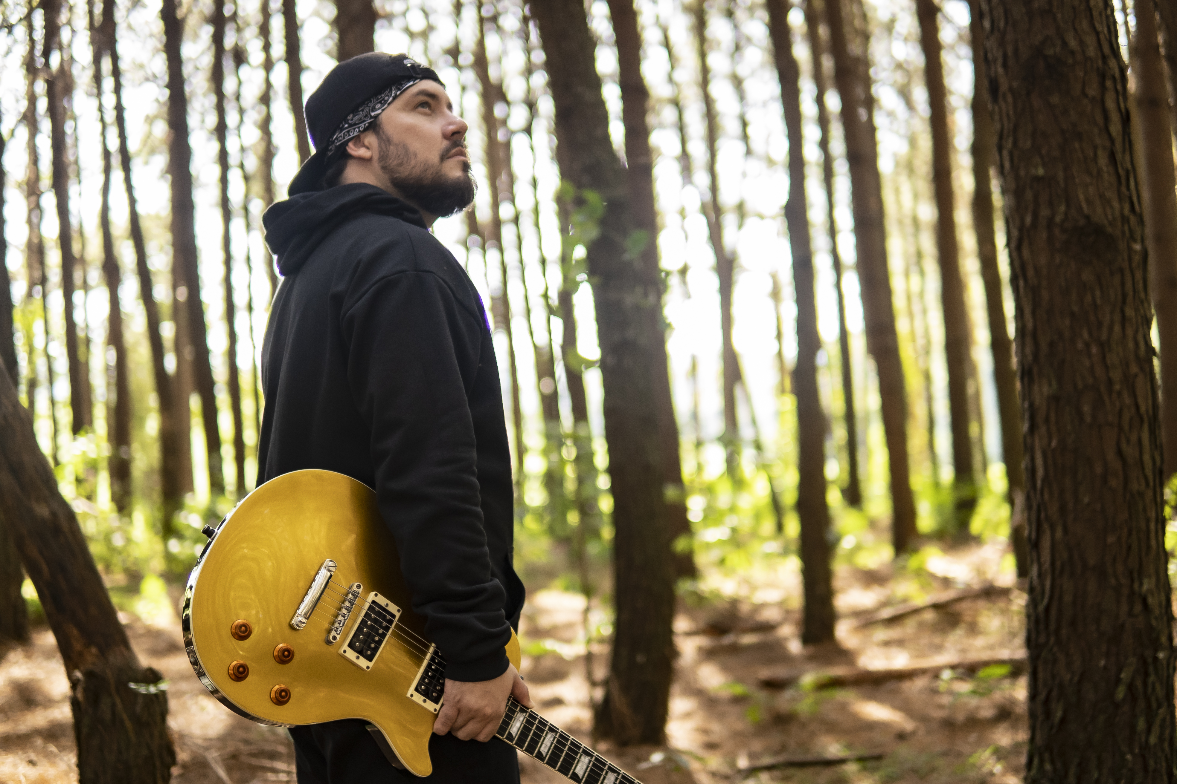 William Graziane faz homenagem ao pai, falecido recentemente, em nova canção